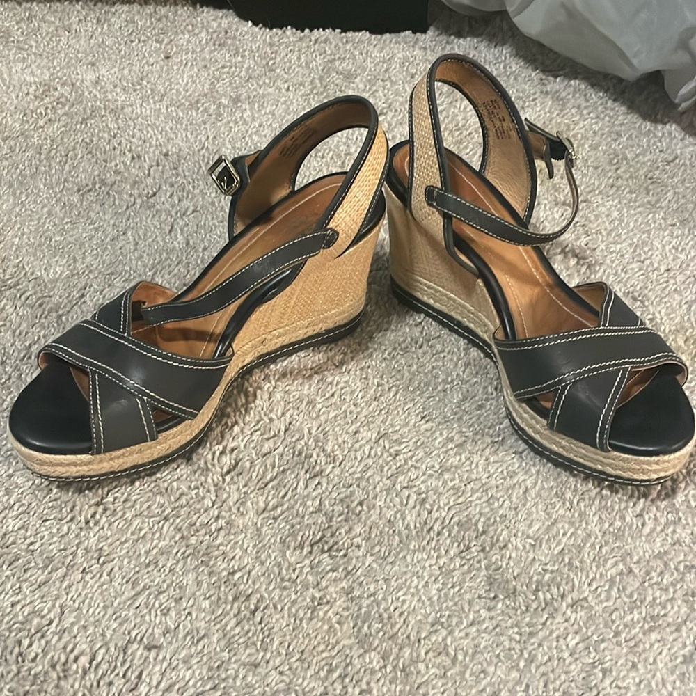 Clark’s size 9 wedges